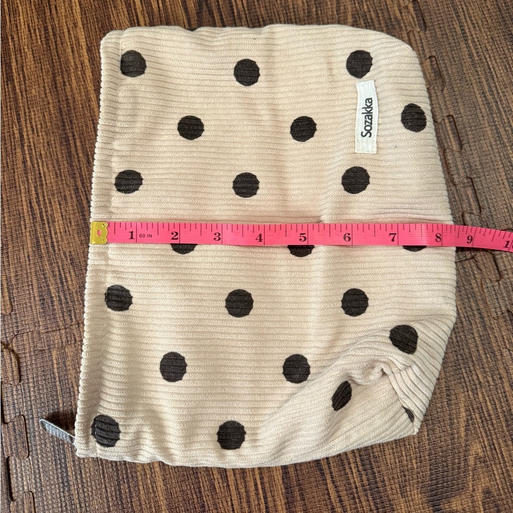 Assorted Pouches - Perfect for Essentials - Picture 3 of 16